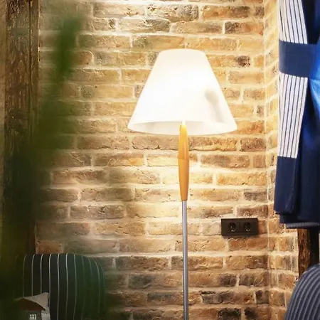 Loft Near Old Town Gates Apartment