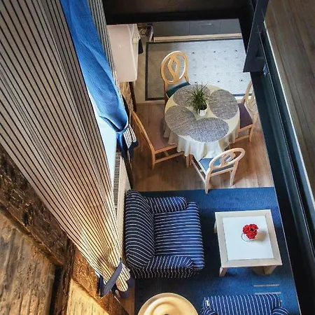 Loft Near Old Town Gates Apartment